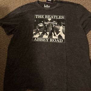 Tee shirt